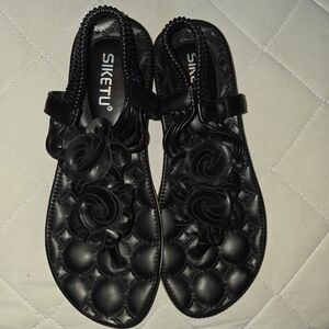 Siketu Black Floral Women's Sandals